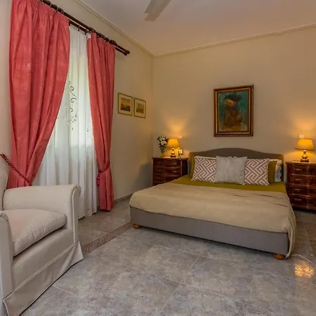 Villa Yiolanda Kato Yerakarion