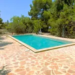Yiolanda Pool By 